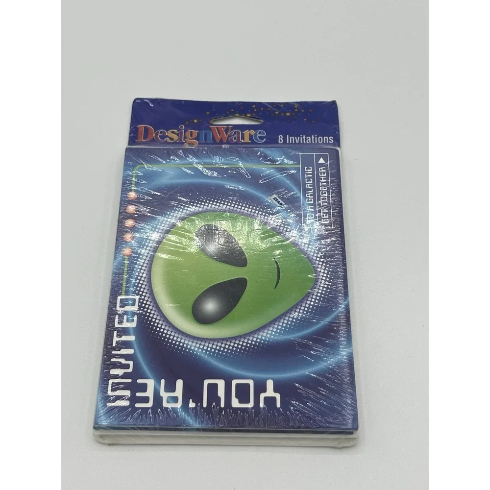 Vintage 1998 Alien Invasion Party Invitations 8 Cards 4.25x5.5 Sci-Fi UFO NOS